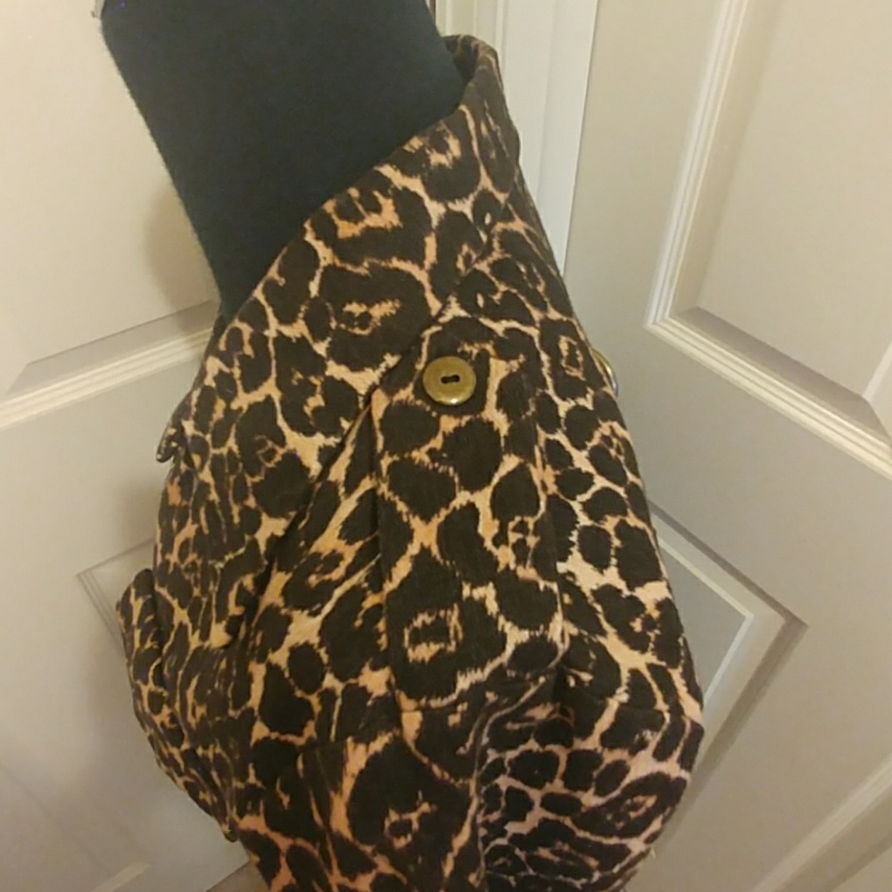 Leopard print button up jacket - Picture 3 of 3